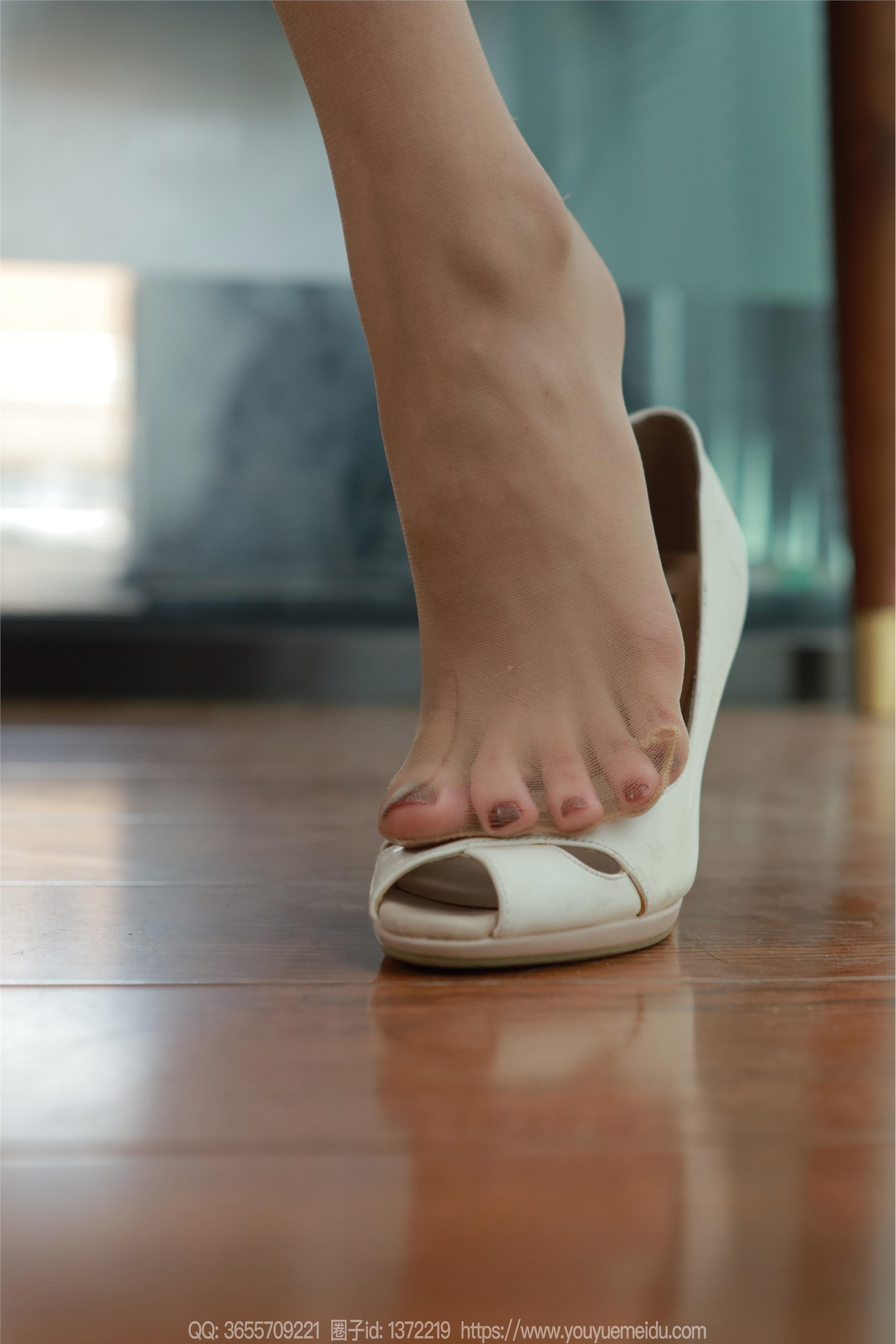 IESS异思趣向  2024.01.02 丝享家 1627 团团《红裙黑线》